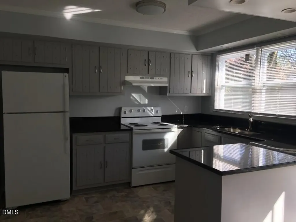 3748 Summer Place Raleigh NC 27604