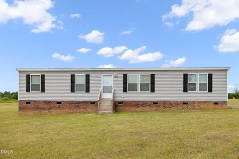 2890 Junior Road Kenly NC 27542