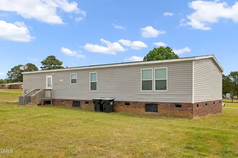 2890 Junior Road Kenly NC 27542