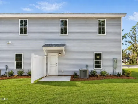 324 Shelton Place Fayetteville NC 28301
