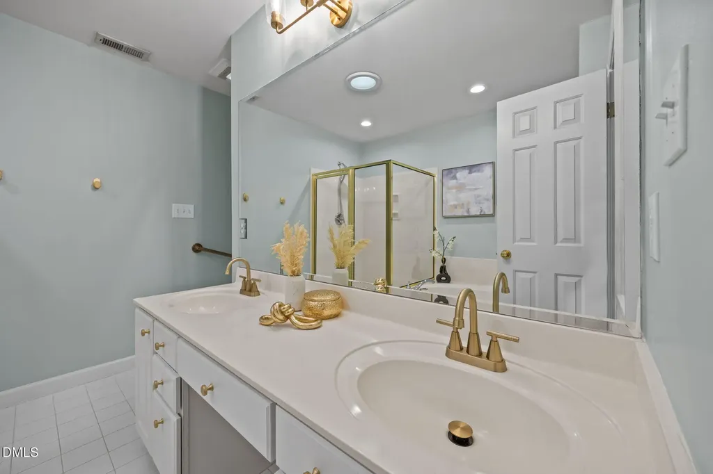 3409 Sir Colleton Court Raleigh NC 27612