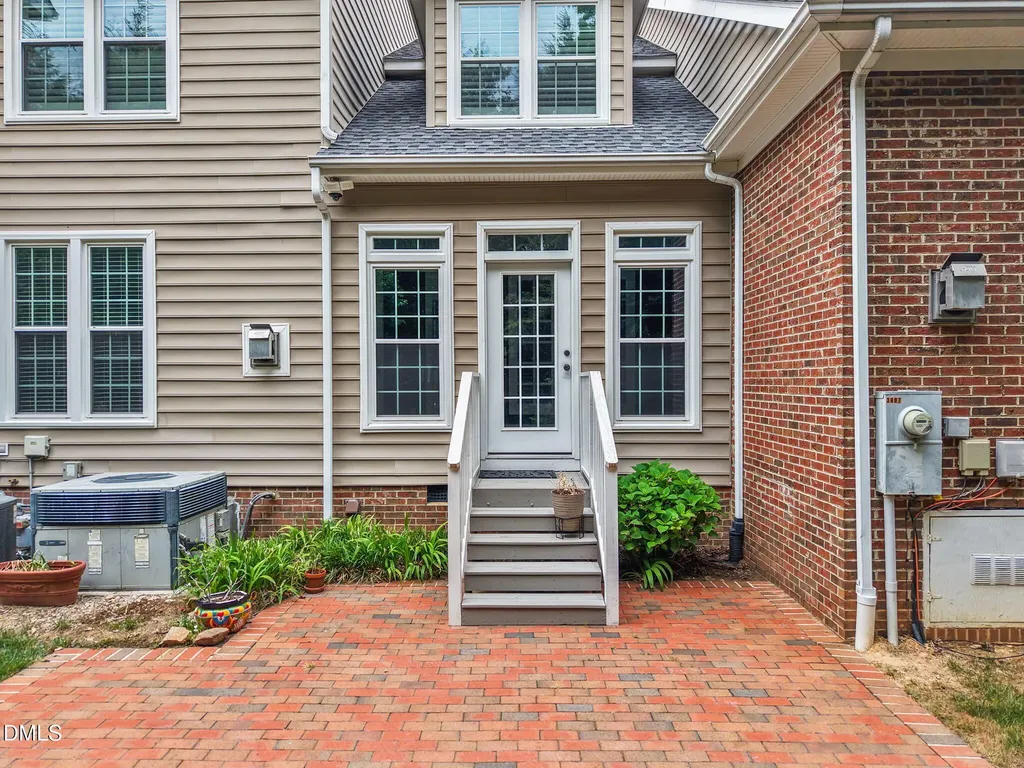 3409 Sir Colleton Court Raleigh NC 27612