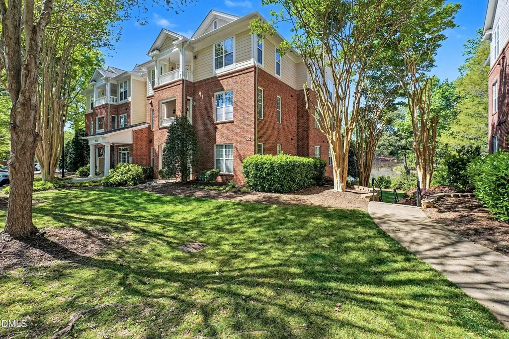 8221 Allyns Landing Way Raleigh NC 27615