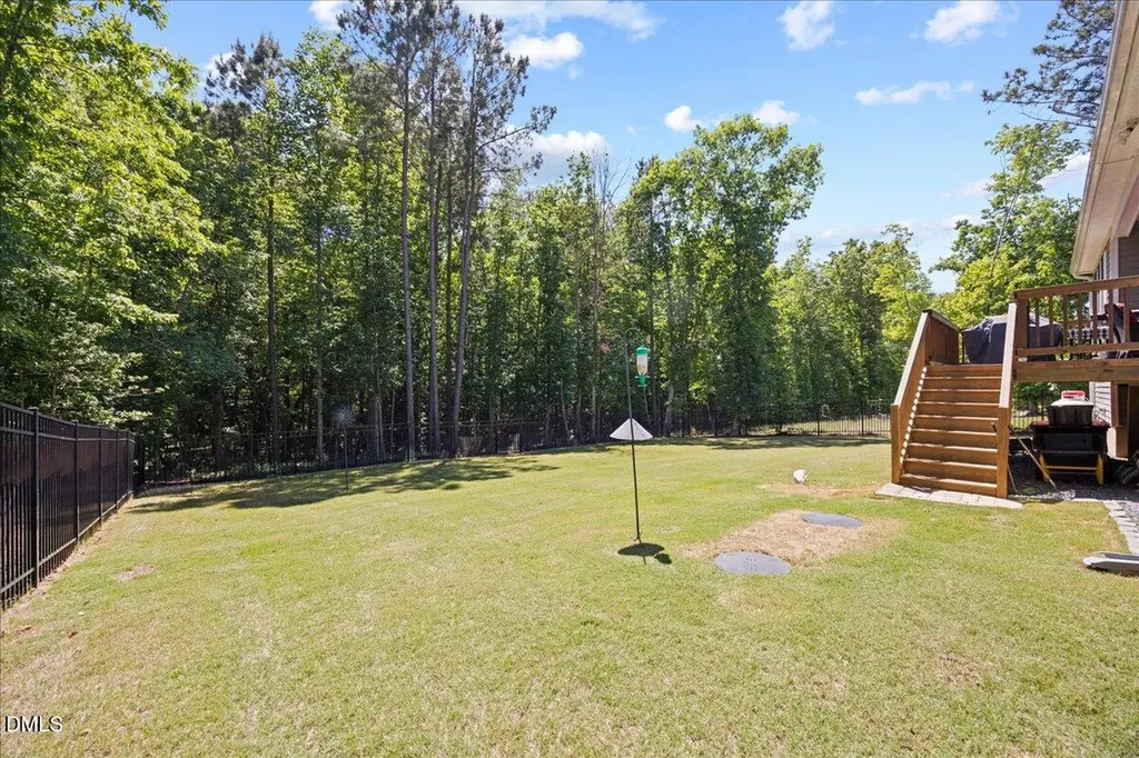 307 W Amber Oak Drive Selma NC 27576
