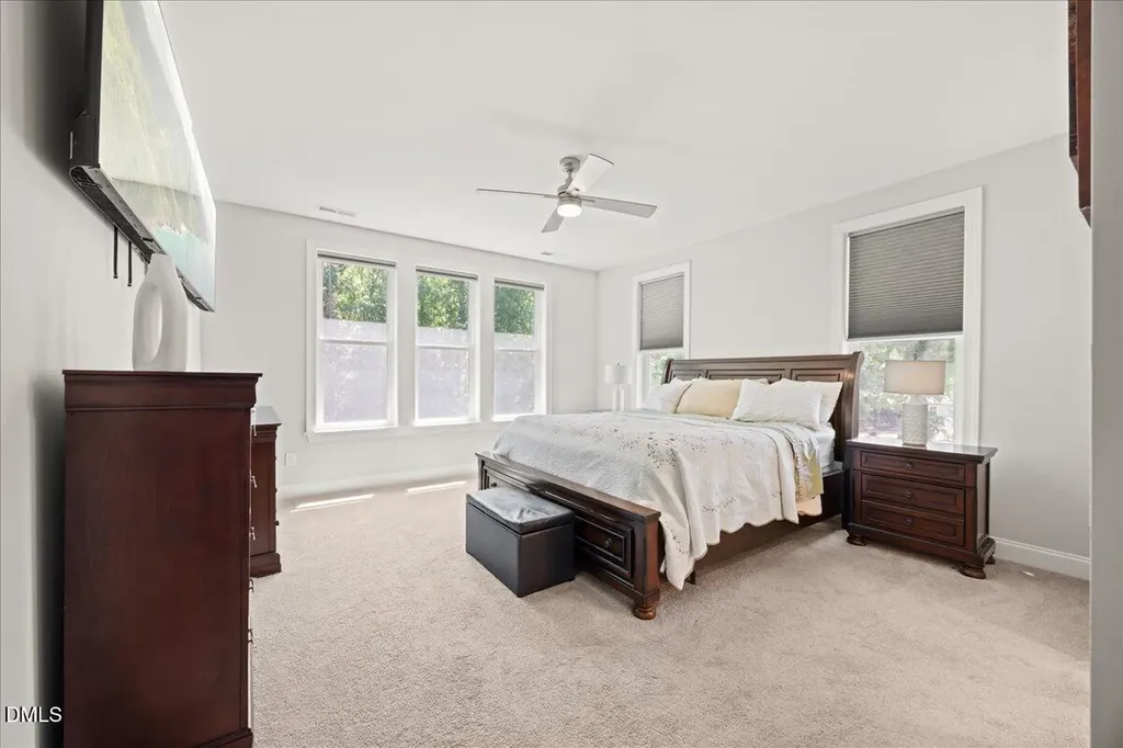 307 W Amber Oak Drive Selma NC 27576
