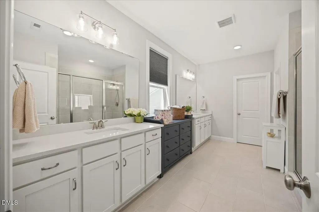 307 W Amber Oak Drive Selma NC 27576