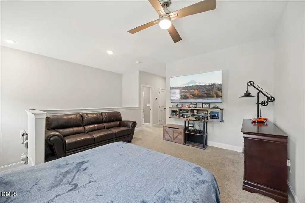 307 W Amber Oak Drive Selma NC 27576