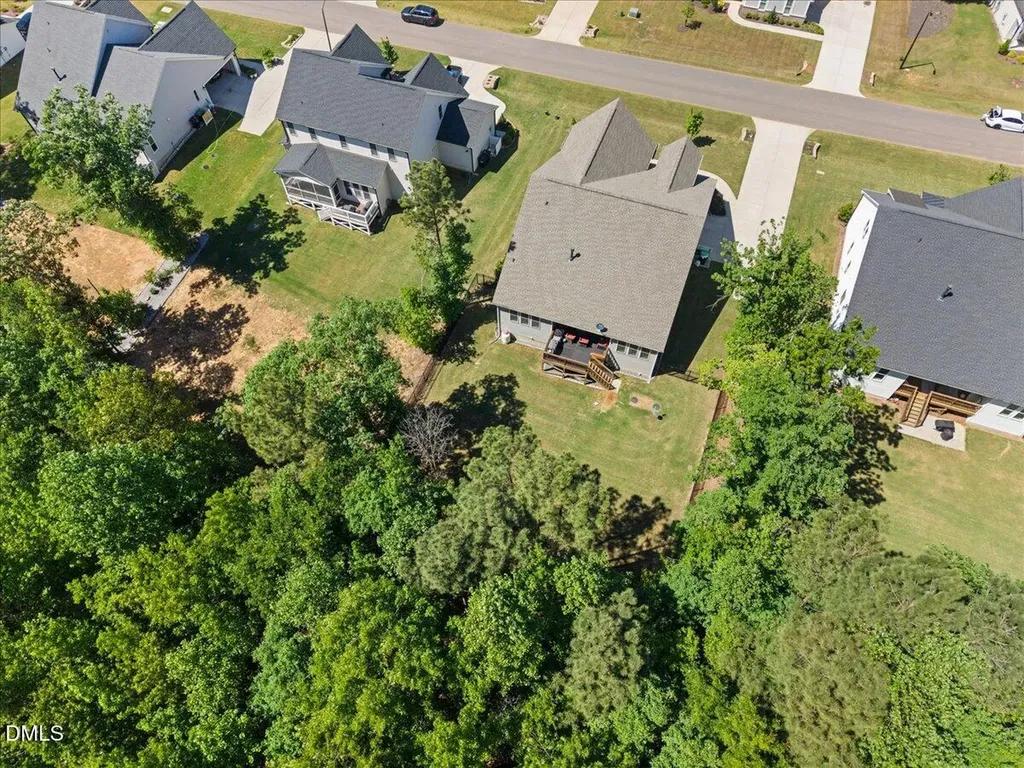 307 W Amber Oak Drive Selma NC 27576