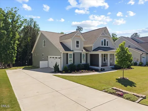 307 W Amber Oak Drive Selma NC 27576
