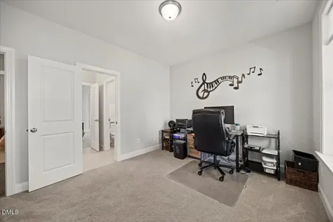 307 W Amber Oak Drive Selma NC 27576