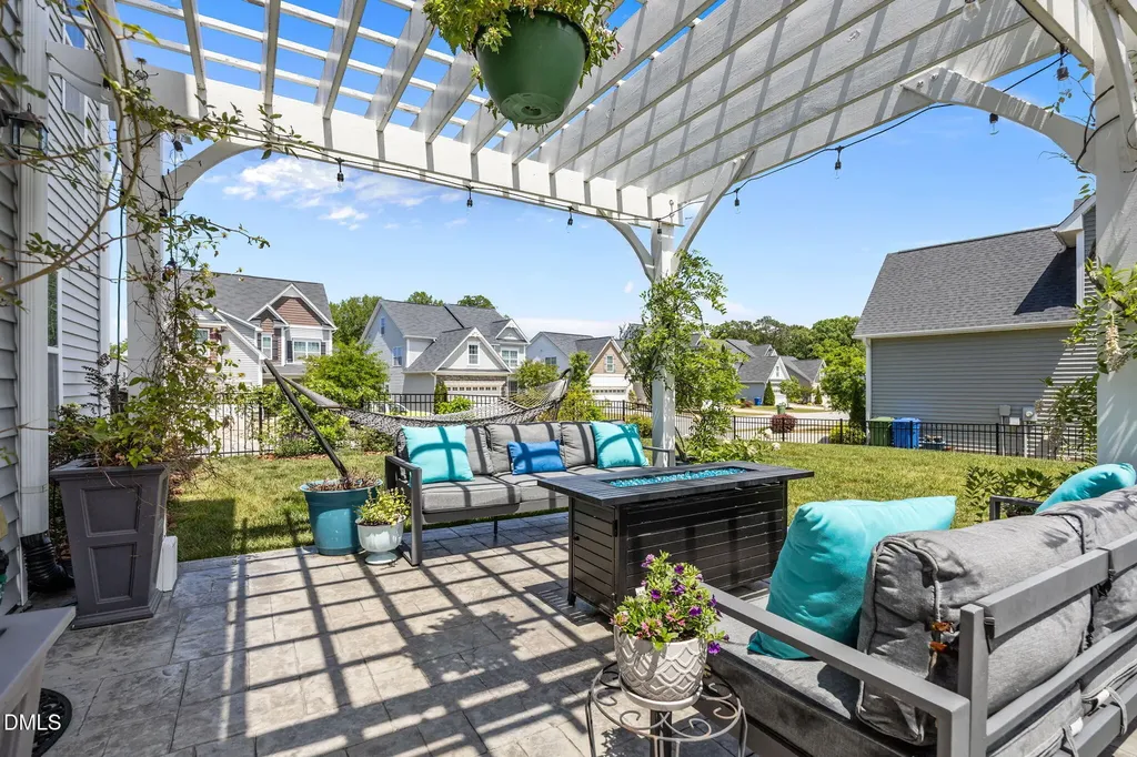 5329 Goosecross Way Fuquay Varina NC 27526