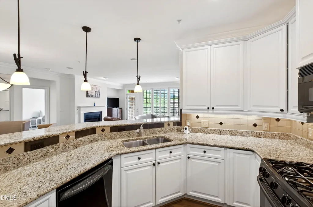 3920 Essex Garden Lane Raleigh NC 27612