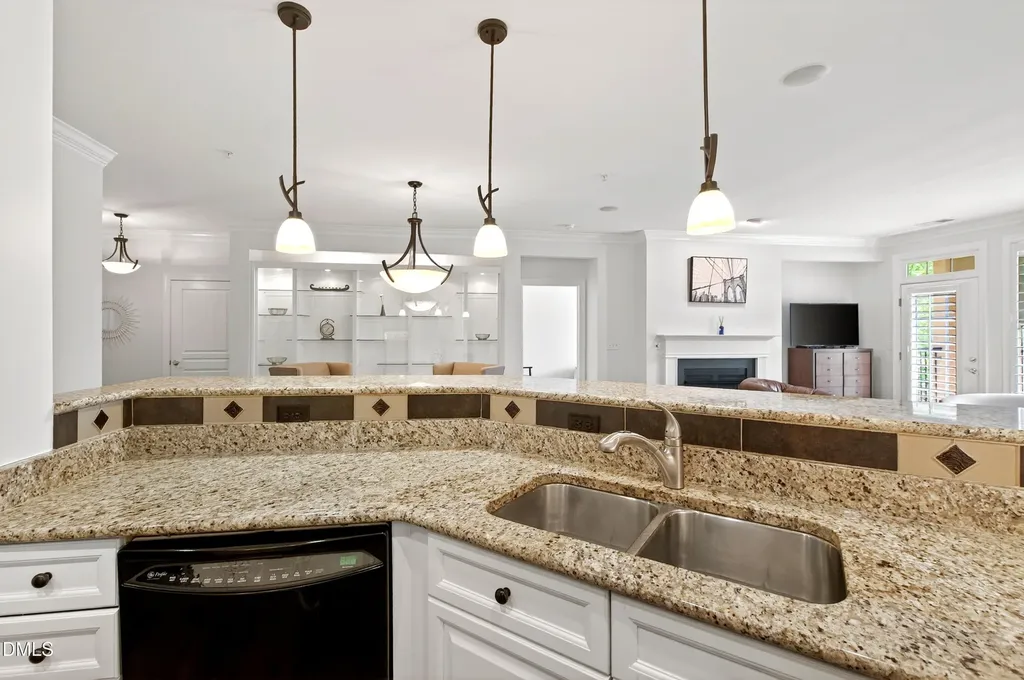 3920 Essex Garden Lane Raleigh NC 27612