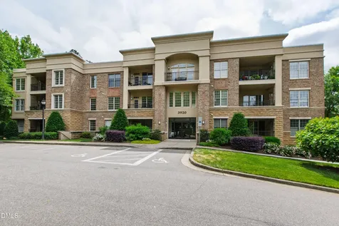 3920 Essex Garden Lane Raleigh NC 27612
