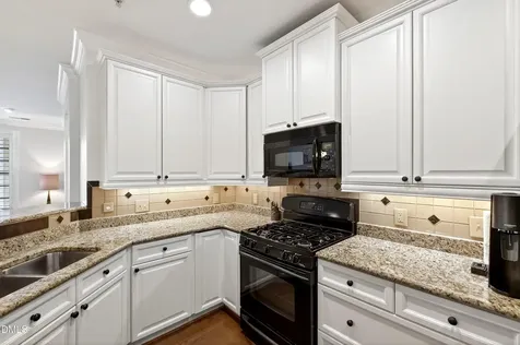 3920 Essex Garden Lane Raleigh NC 27612