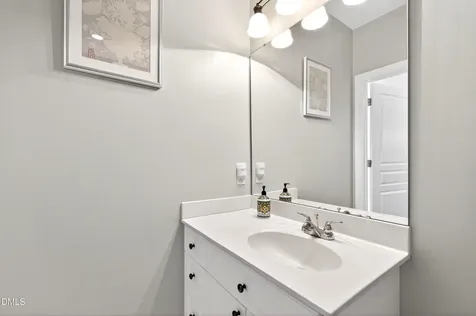 3920 Essex Garden Lane Raleigh NC 27612