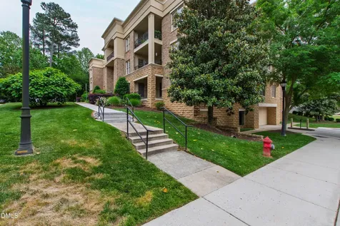 3920 Essex Garden Lane Raleigh NC 27612