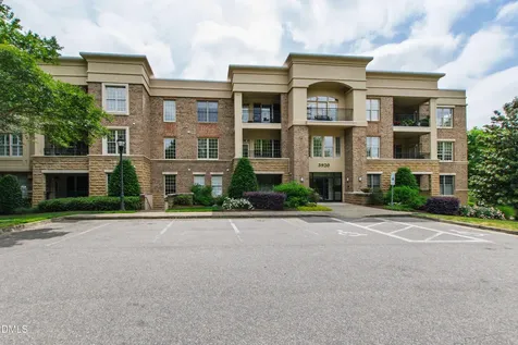 3920 Essex Garden Lane Raleigh NC 27612