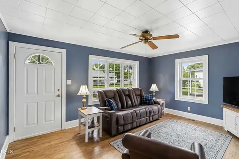 407 E Fremont Street Kenly NC 27542