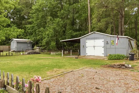407 E Fremont Street Kenly NC 27542