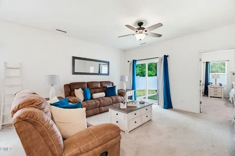 948 Berkeley Glen Road Zebulon NC 27597