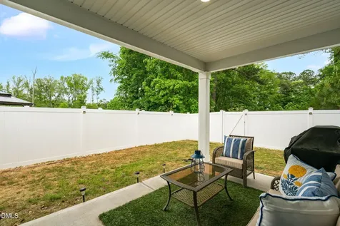 948 Berkeley Glen Road Zebulon NC 27597