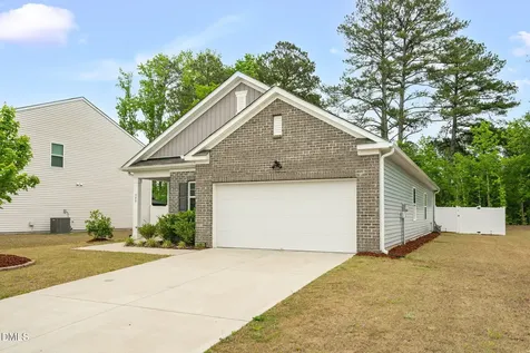 948 Berkeley Glen Road Zebulon NC 27597
