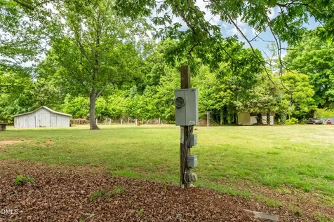 2357 Baynes Road Burlington NC 27217