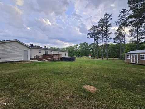 208 Loop Road Bunnlevel NC 28323