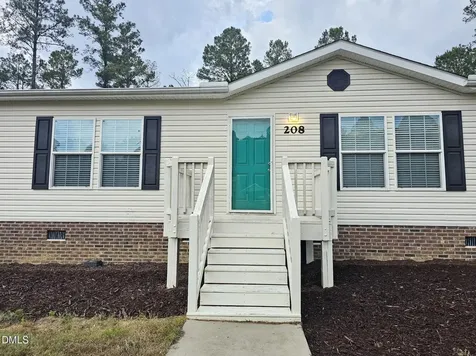 208 Loop Road Bunnlevel NC 28323