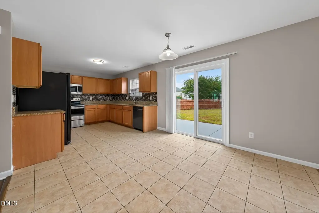 1008 Antside Court Raleigh NC 27610