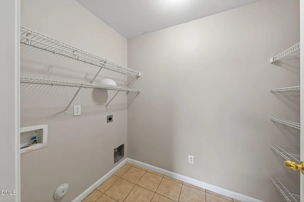 1008 Antside Court Raleigh NC 27610