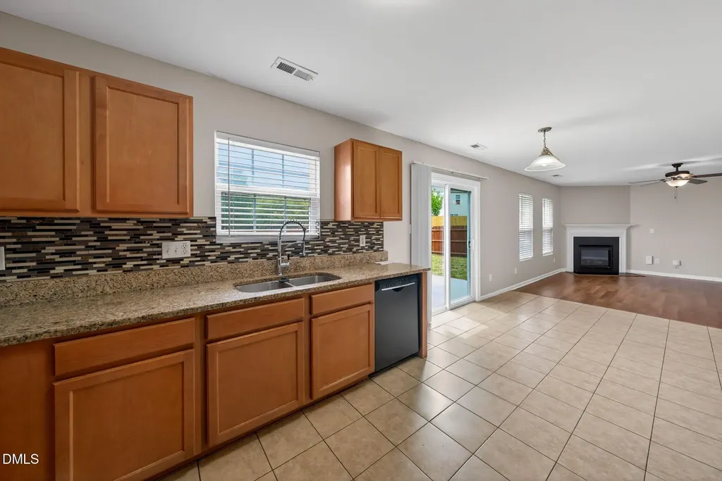 1008 Antside Court Raleigh NC 27610