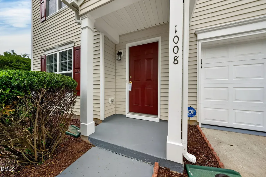 1008 Antside Court Raleigh NC 27610