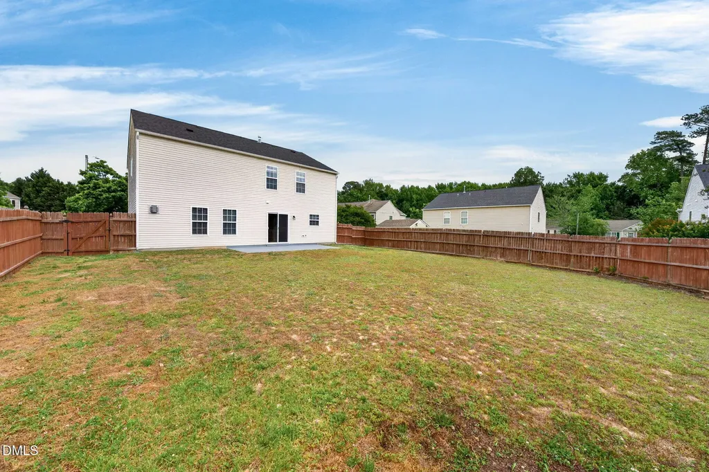 1008 Antside Court Raleigh NC 27610
