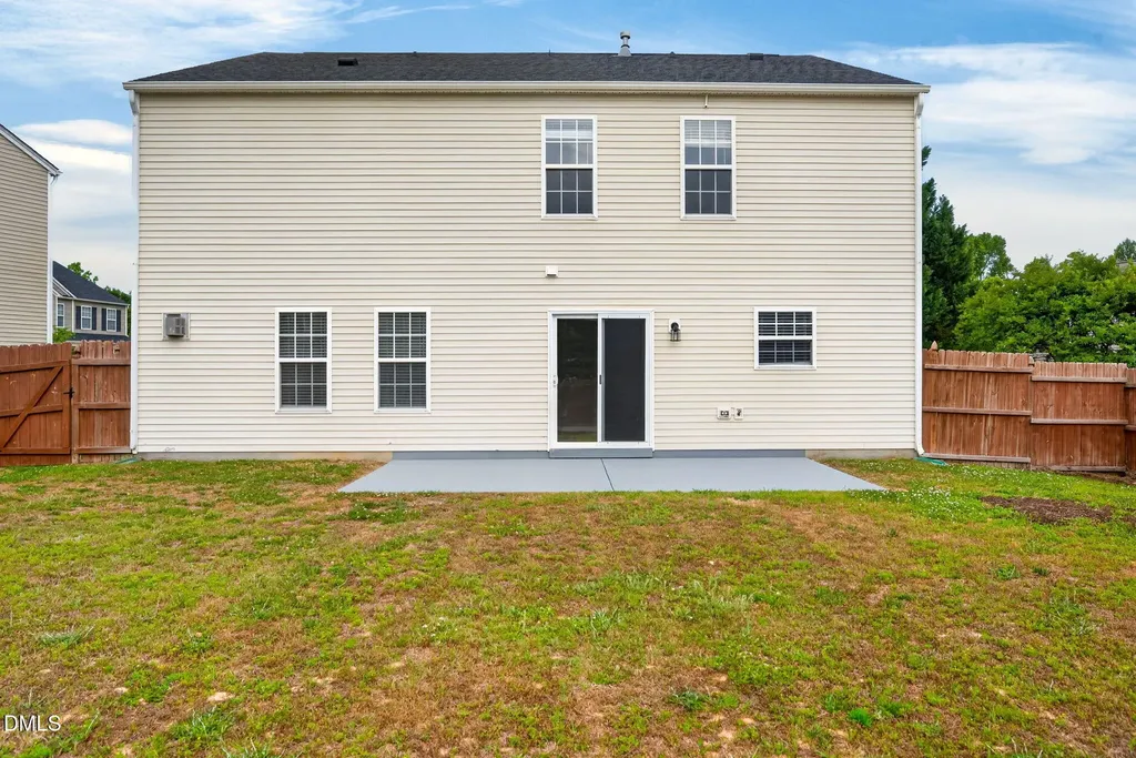 1008 Antside Court Raleigh NC 27610
