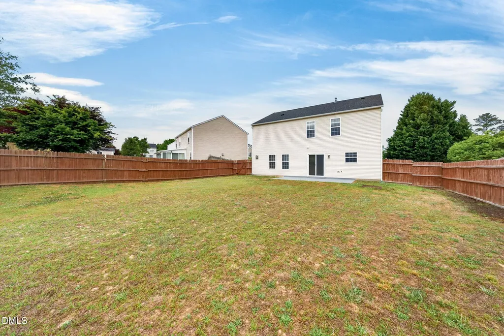 1008 Antside Court Raleigh NC 27610