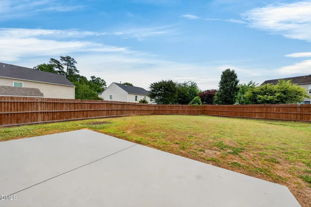 1008 Antside Court Raleigh NC 27610