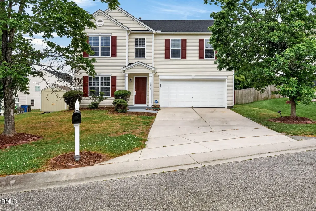 1008 Antside Court Raleigh NC 27610