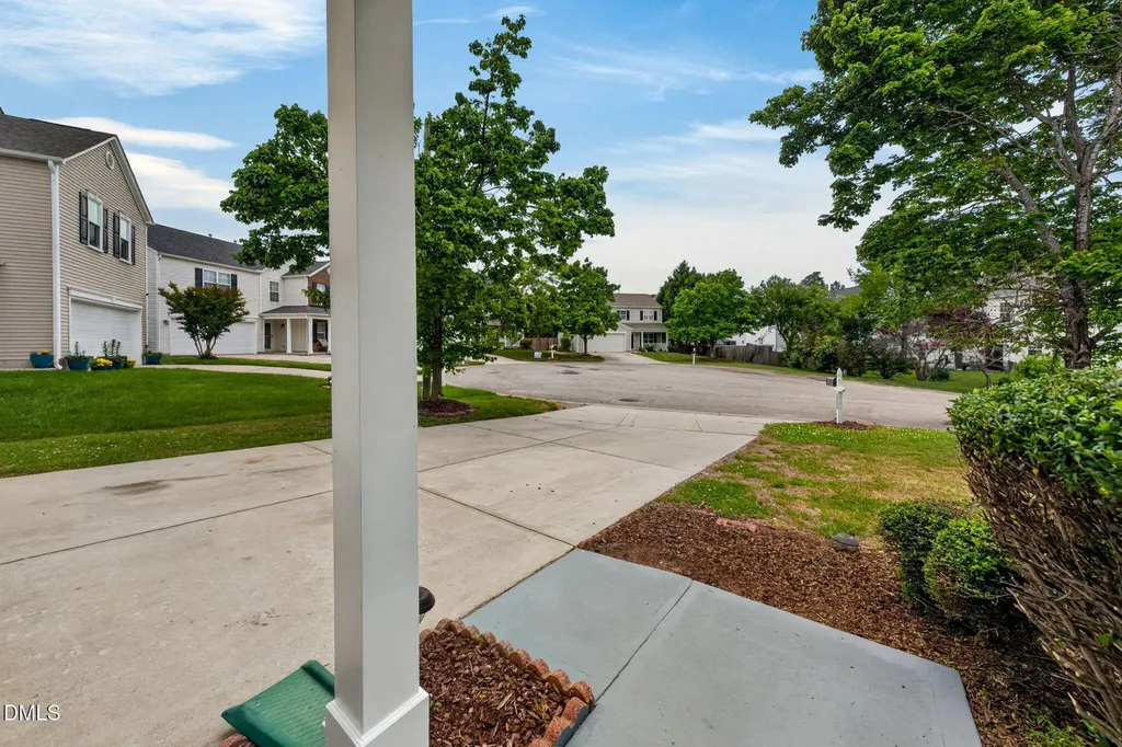 1008 Antside Court Raleigh NC 27610