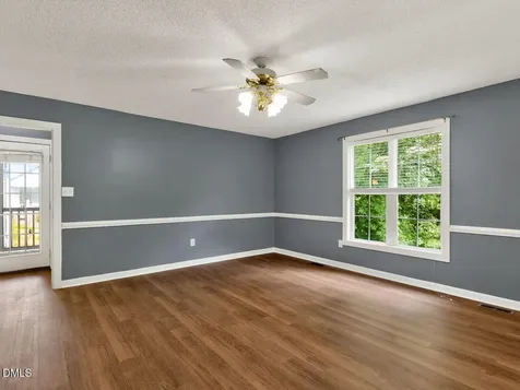 98 Starcroft Drive Fuquay Varina NC 27526