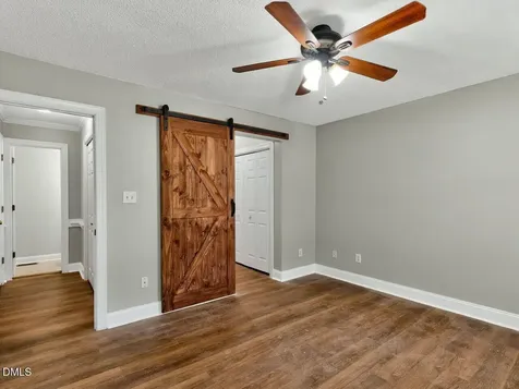 98 Starcroft Drive Fuquay Varina NC 27526