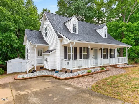 98 Starcroft Drive Fuquay Varina NC 27526