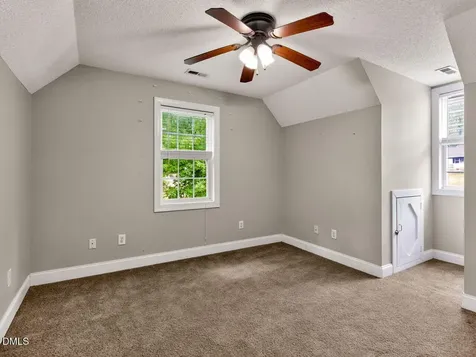 98 Starcroft Drive Fuquay Varina NC 27526