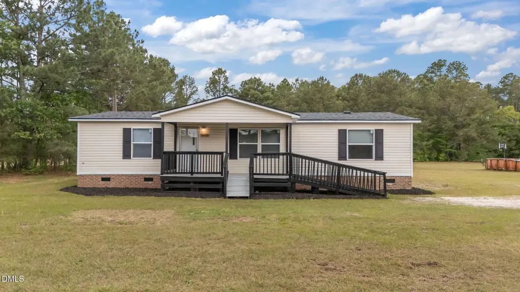 2800 Lobelia Road Vass NC 28394