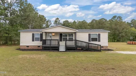 2800 Lobelia Road Vass NC 28394