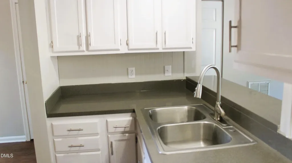 2706 Big Oak Street Raleigh NC 27610