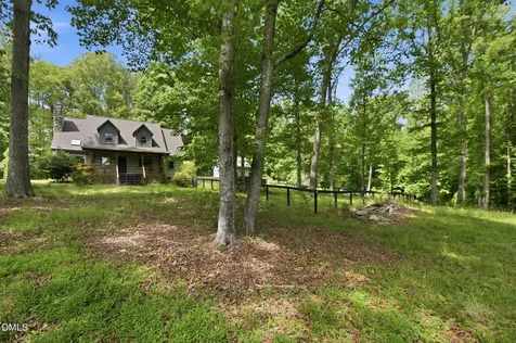5621 Nc Hwy 54 W Chapel Hill NC 27516