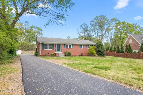 2431 Hickory Avenue Burlington NC 27215