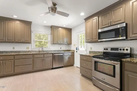 2431 Hickory Avenue Burlington NC 27215